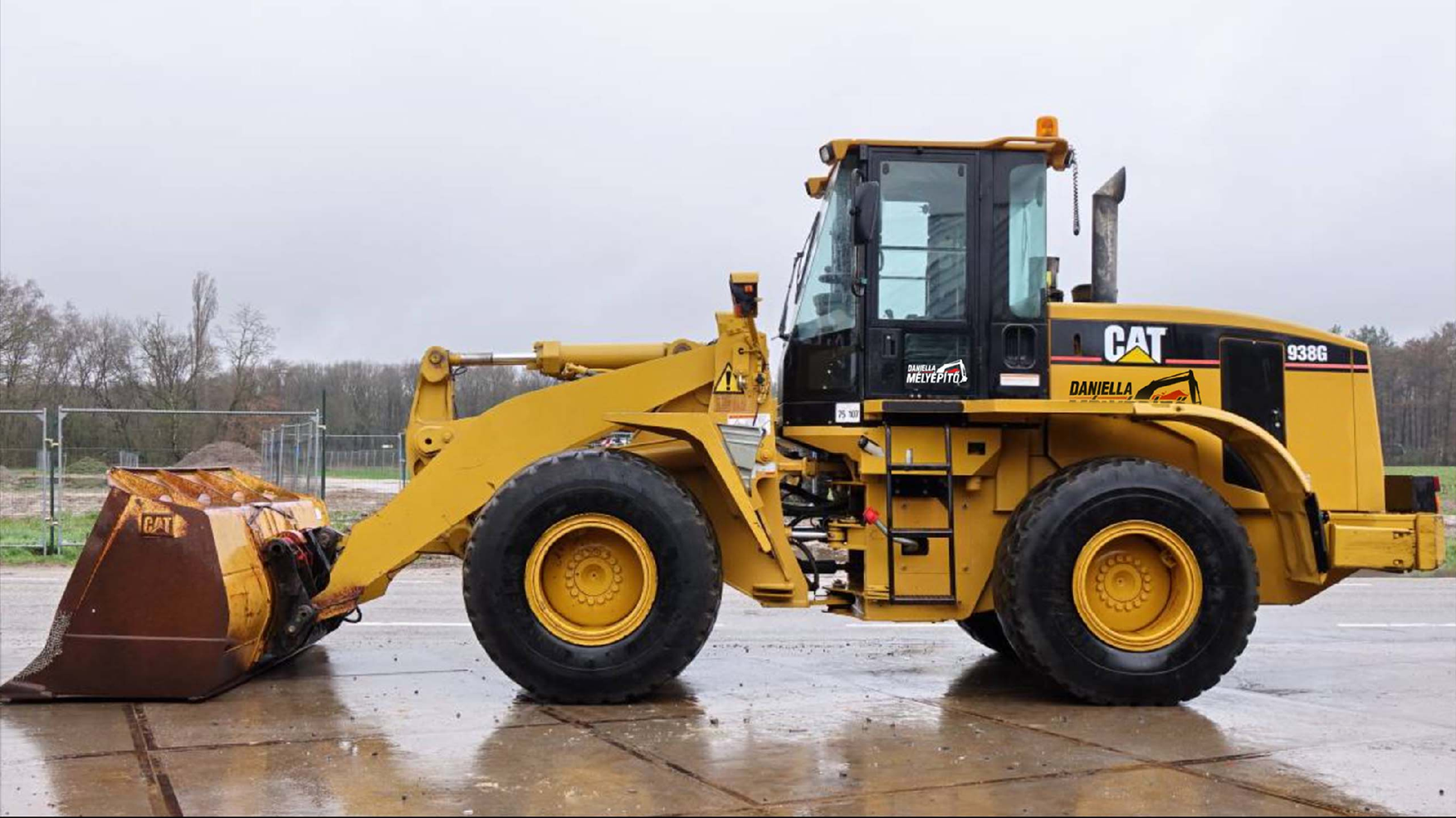 CAT 938 Front Loader